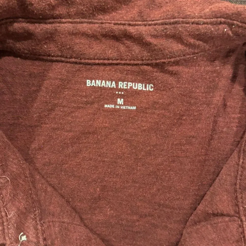 Banana republic burgundy double pocket polo